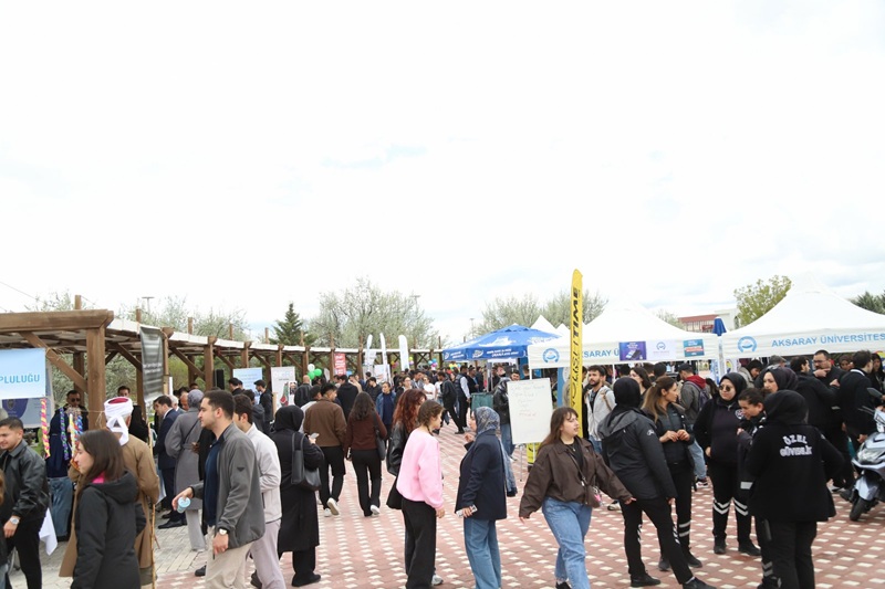 Aksaray Üniversitesinde geleneksel Bahar Şenlikleri, Hıdırellez Şenliği ve öğrenci topluluklarının