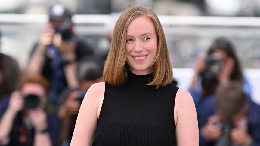 ABD’li aktris Hannah Einbinder, Cannes Film Festivali’nde Filistin’e desteğini yineleyerek,