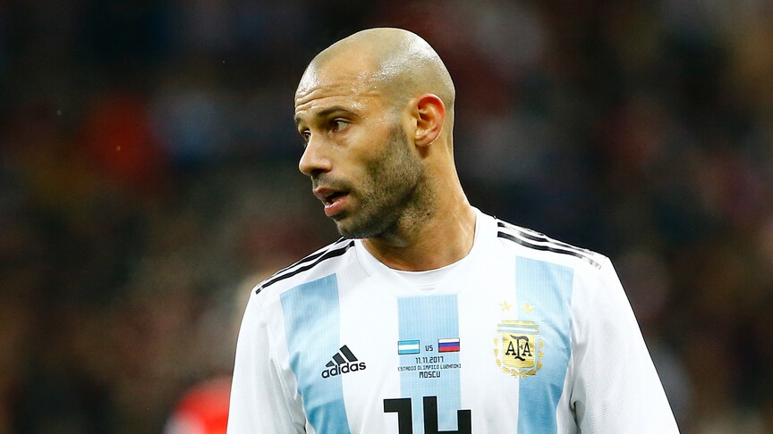 Arjantinli Javier Mascherano, Dünya Kupası tarihinde en çok kart gören