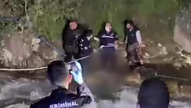 Adana’nın Saimbeyli ilçesinde Obruk Şelalesi’ne giren zihinsel engelli İsmail Ümit