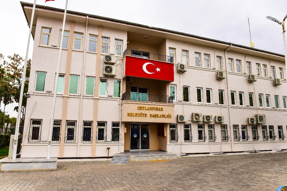 Şanlıurfa’nın Ceylanpınar ilçesinde DEM Partili belediyenin düzenlemeyi planladığı bahar şöleni