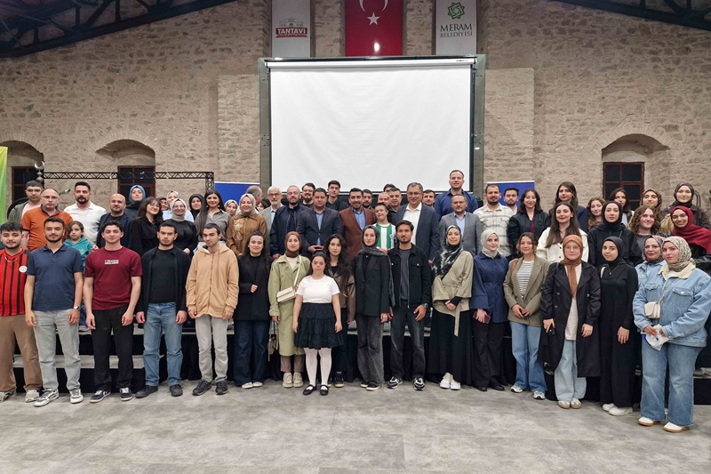 DOSD Meram’ın Mayıs ayı aile seminerinde, down sendromlu bireylerin geçmişten