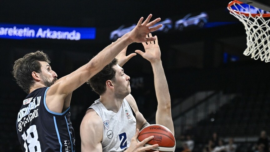 Türkiye Sigorta Basketbol Süper Ligi play-off çeyrek final ilk maçında