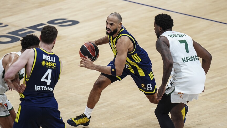 Fenerbahçe Beko, Avrupa Ligi play-off serisinin üçüncü maçında Zalgiris’e 81-78