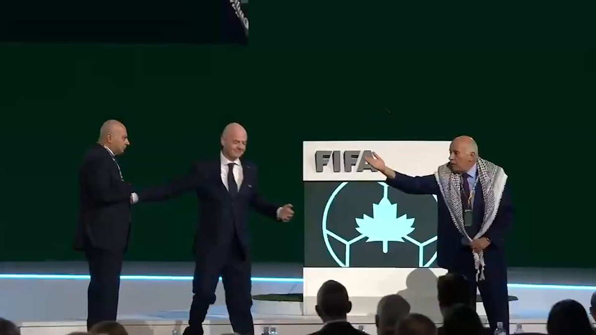 FIFA Başkanı Gianni Infantino’nun, Filistin Futbol Federasyonu Başkanı Jibril Rajoub’dan