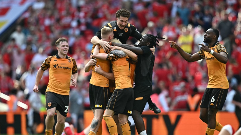 İngiltere Championship play-off finalinde Middlesbrough’yu 1-0 mağlup eden Hull City,