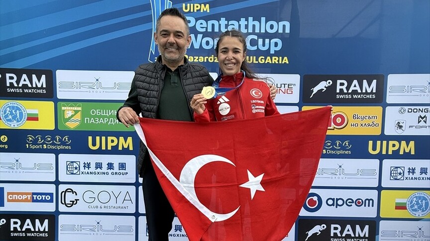 Milli sporcu İlke Özyüksel Mihrioğlu, Bulgaristan’da düzenlenen Modern Pentatlon Dünya