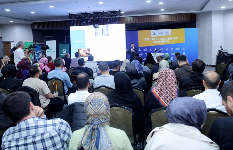 Karatay Belediyesi ile Enderun Eğitim Vakfı iş birliğinde düzenlenen Evlilik