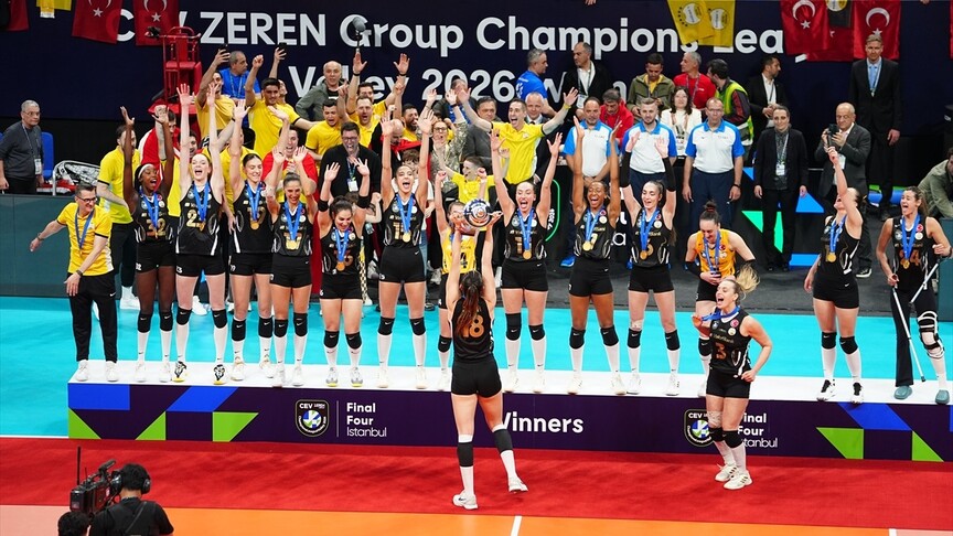 VakıfBank, CEV Zeren Group Şampiyonlar Ligi finalinde Eczacıbaşı Dynavit’i 3-1