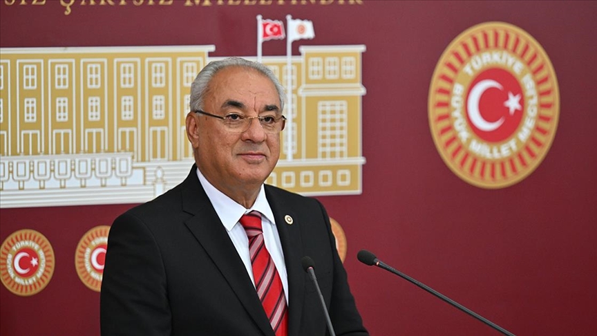 Demokratik Sol Parti Genel Başkanı Önder Aksakal, Özgür Özel kanadından
