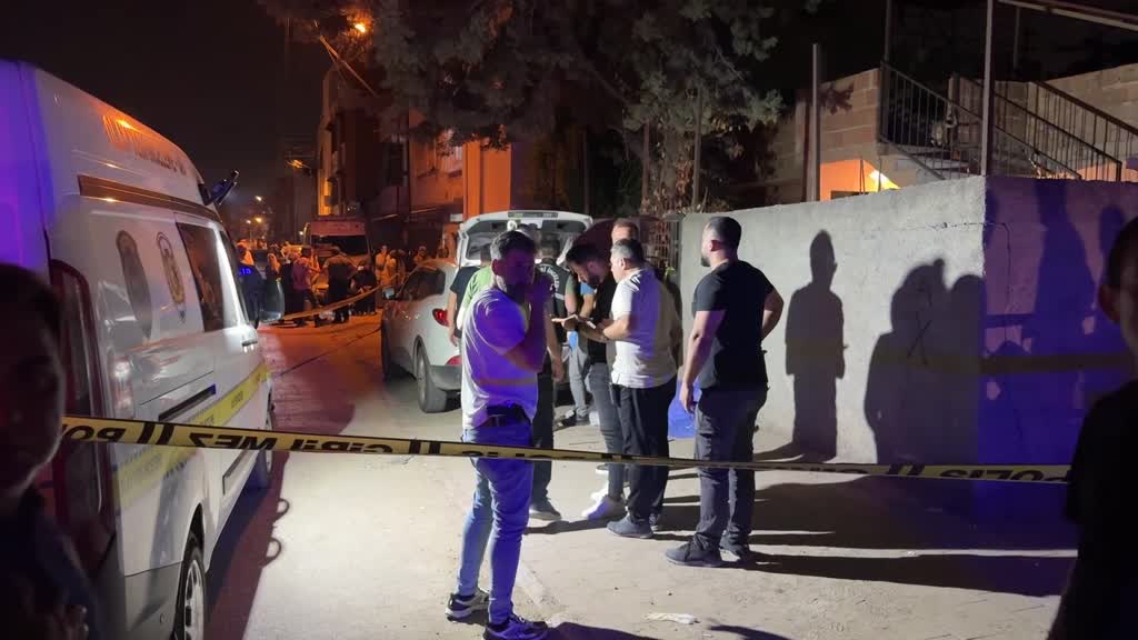 Adana’nın merkez Yüreğir ilçesinde iki kardeş arasında alacak verecek meselesi