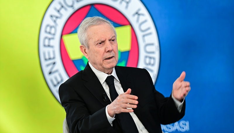 Fenerbahçe Kulübü Başkan Adayı Aziz Yıldırım, seçim sürecinde transfer vaatleri