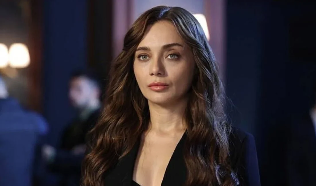 Oyuncu Damla Sönmez’in, yaklaşık 2 yıldır birlikte olduğu menajer İlkay