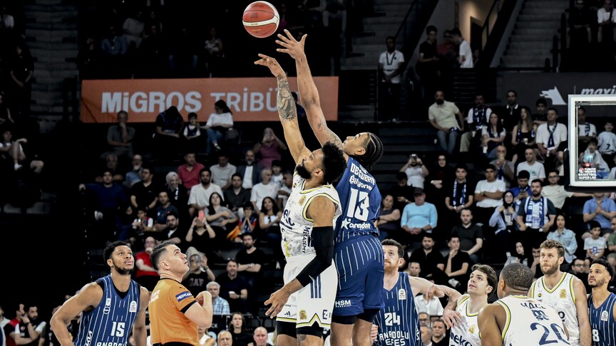 Anadolu Efes, Türkiye Sigorta Basketbol Süper Ligi play-off yarı final