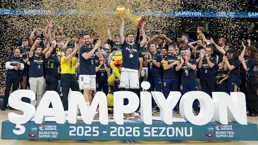 Türkiye Sigorta Basketbol Süper Ligi play-off final serisinin dördüncü maçında
