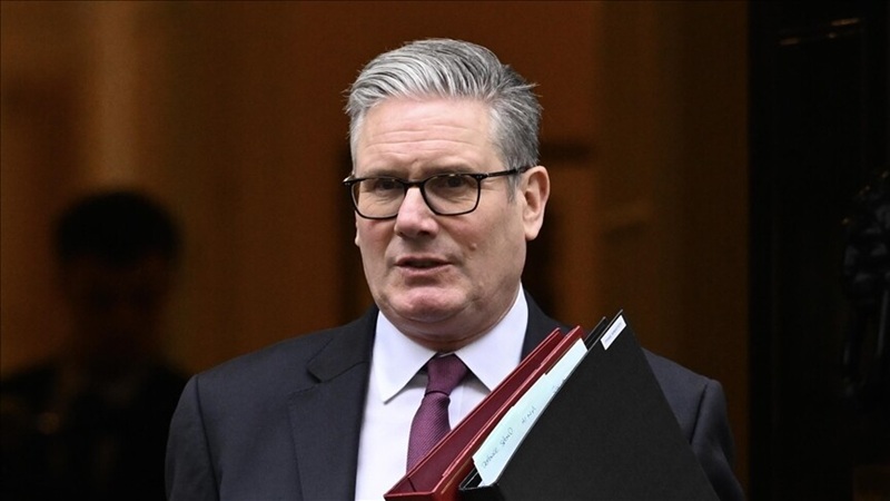 İngiltere Başbakanı Keir Starmer, başbakanlık ve İşçi Partisi liderliği görevlerinden