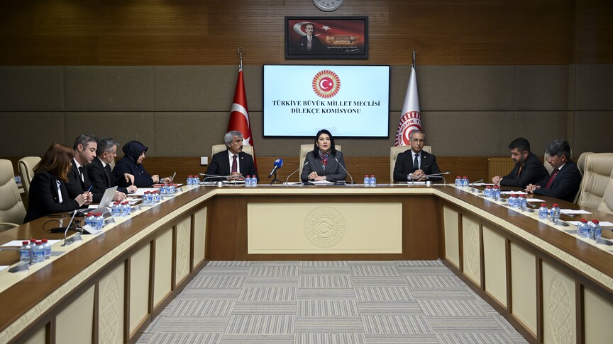 Meclise dikkat çeken başvuru: Kadınlara da zorunlu askerlik