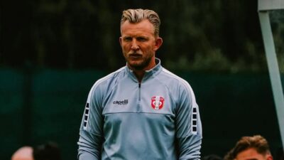 Fenerbahçe, İsmail Kartal'ın istifasının ardından geçici olarak teknik direktörlük görevine
