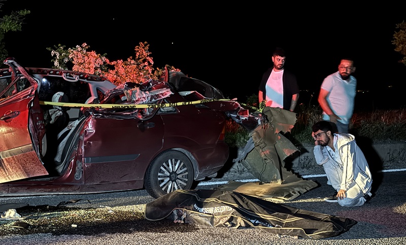 Nevşehir-Gülşehir yolu Sulusaray kavşağında patates yüklü tırla çarpışan otomobilin sürücüsü