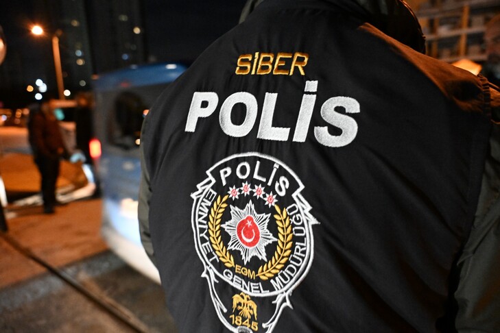 Antalya merkezli 27 ilde düzenlenen yasa dışı bahis operasyonunda 72