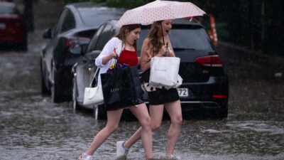Meteoroloji Genel Müdürlüğü, yurdun bazı kesimlerinde öğle saatlerinden sonra kuvvetli