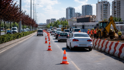 Konya AKOM, Yeni İstanbul Caddesi ile Aliya İzzetbegoviç Caddesi kavşağında