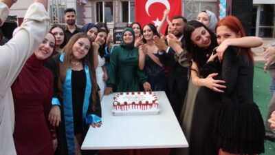 Selçuk Üniversitesi Yunak Meslek Yüksekokulunda Finans, Bankacılık ve Sigortacılık ile