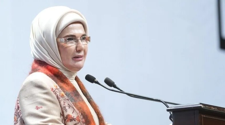 Emine Erdoğan, "15 Temmuz, vatan toprağında yükselen direnişin, sarsılmaz bir