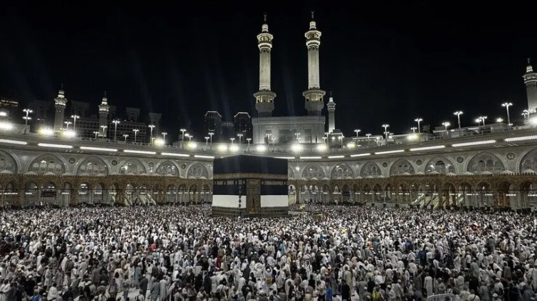 Diyanet İşleri Başkanlığı, hacı adaylarının vize alabilmeleri için pasaport geçerlilik