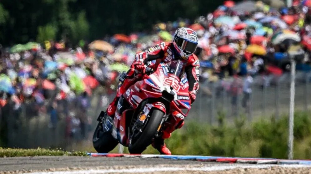 MotoGP Dünya Şampiyonası’nın 11’inci ayağı Almanya Grand Prix’sinde damalı bayrağı