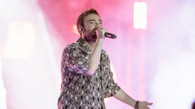 Türk pop müziğinin sevilen isimlerinden Murat Dalkılıç, Çeşme’de verdiği ve