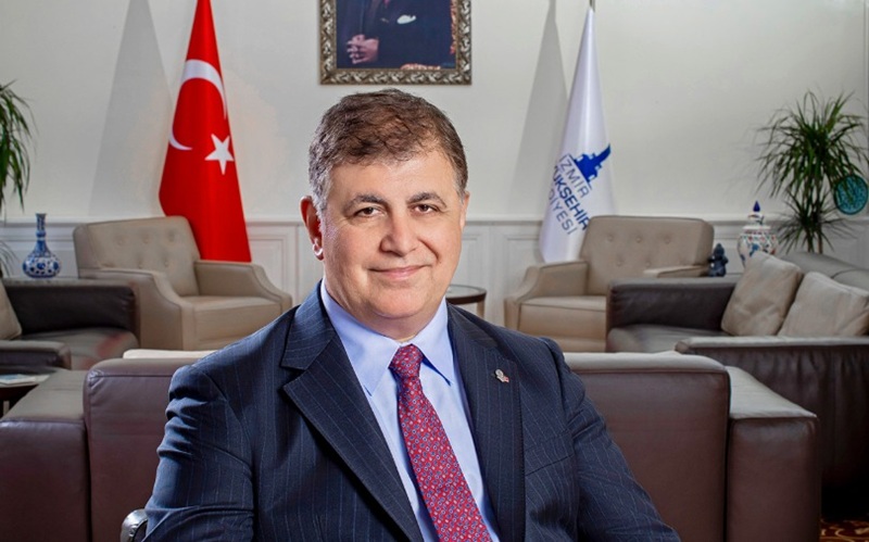 Cumhuriyet Halk Partisi’nden istifa ederek görevini bağımsız sürdüren İzmir Büyükşehir