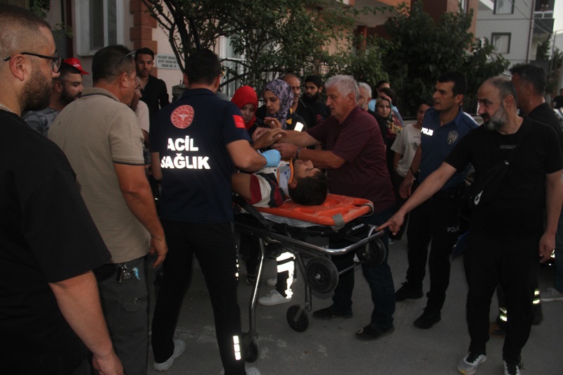 Konya’nın Beyşehir ilçesinde el freni boşalan ve yokuş aşağı hareket