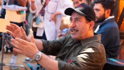 Komedyen Cem Yılmaz, Çanakkale’nin Ayvacık ilçesindeki evinde rahatsızlanmasının ardından hastaneye