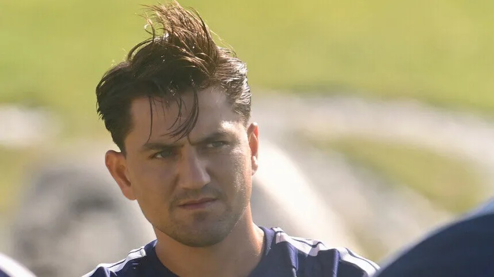 Fenerbahçe, 29 yaşındaki milli futbolcu Cengiz Ünder ile karşılıklı anlaşarak