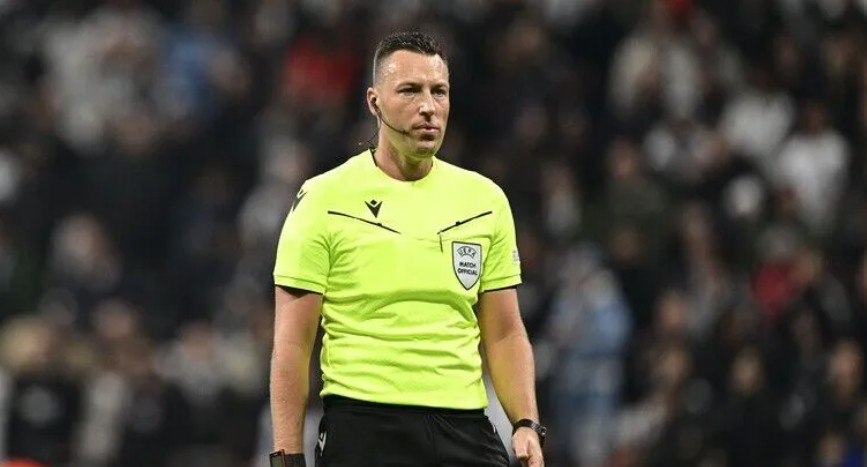 Fenerbahçe'nin UEFA Şampiyonlar Ligi play-off turunda Fransa temsilcisi Olimpik Lyon