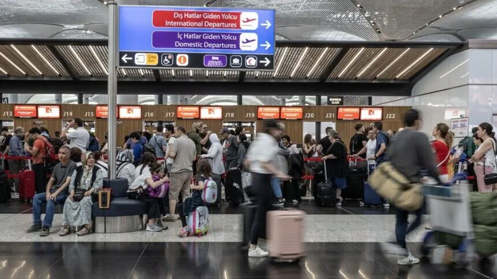 Türkiye’de hava yolu ulaşımını tercih eden yolcu sayısı yılın ilk