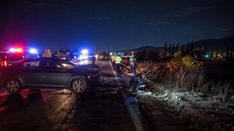 Aydın’ın Efeler ilçesinde gece saatlerinde meydana gelen trafik kazasında, yolun