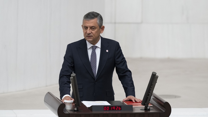 YENİ Parti Genel Başkanı Özgür Özel, Meclis’te görüşülen düzenlemeye ilişkin