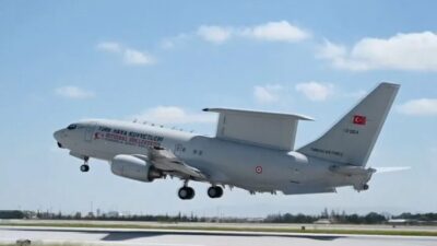 Türk Hava Kuvvetlerine ait F-16, E-7T ve KC-135R uçakları, Romanya