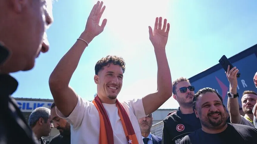 Galatasaray, Portekiz temsilcisi Porto’da forma giyen 22 yaşındaki milli santrfor
