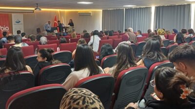 Aksaray Üniversitesinde, 1 Eylül Dünya Barış Günü kapsamında “Yıkıntılar Arasında