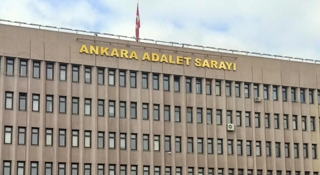 Eski Ankara Büyükşehir Belediye Başkanı Melih Gökçek hakkında, yurt dışındaki