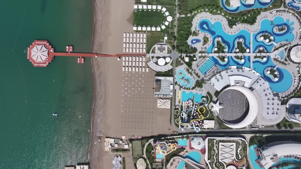 Yılın 8,5 ayında 11 milyondan fazla yabancı turisti ağırlayan Antalya’da