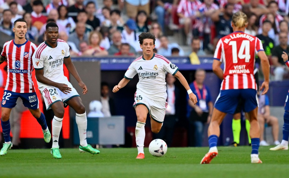 Real Madrid, İspanya LaLiga’nın 7. haftasında oynanan Madrid derbisinde Atletico