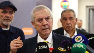 Fenerbahçe Teknik Direktörü İsmail Kartal’ın istifa ettiğini açıklamasının ardından Başkan