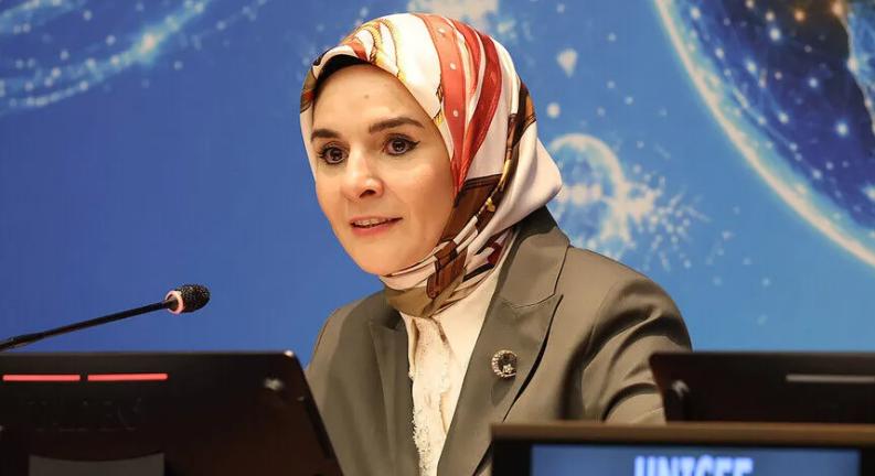 Aile ve Sosyal Hizmetler Bakanı Mahinur Özdemir Göktaş, çocukların dijital