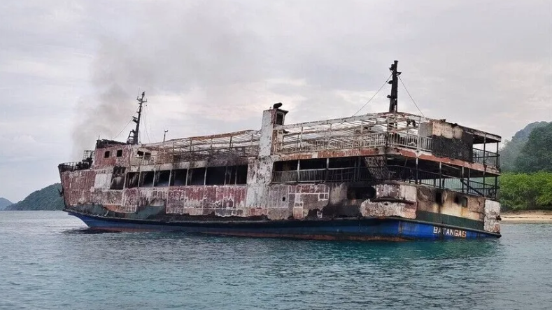 Filipinler’de başkent Manila’dan Palawan eyaletinin Coron bölgesine giden yolcu feribotunda