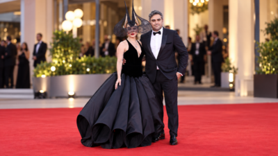 Dünyaca ünlü şarkıcı Lady Gaga ile nişanlısı Michael Polansky’nin ilk