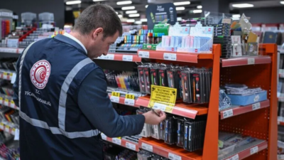 Ticaret Bakanlığı, yeni eğitim öğretim döneminde kırtasiye alışverişi yapan velilere